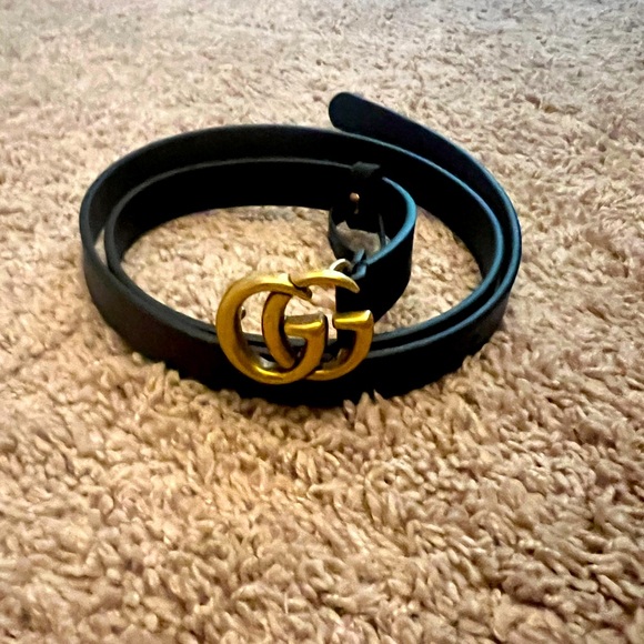 GG MARMONT THIN LEATHER BELT WITH SHINY BUCKLE - Picture 1 of 3